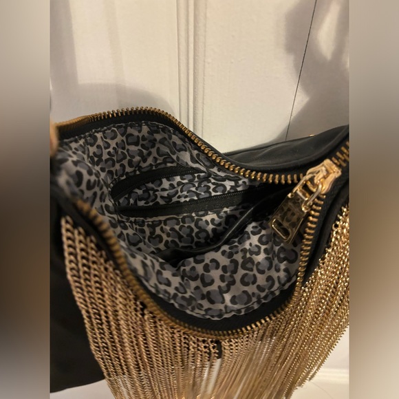 ⚱️ Gold Chain Purse ⚱️ - Picture 3 of 3